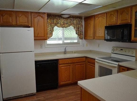 5th image of 1315 Norton Ave