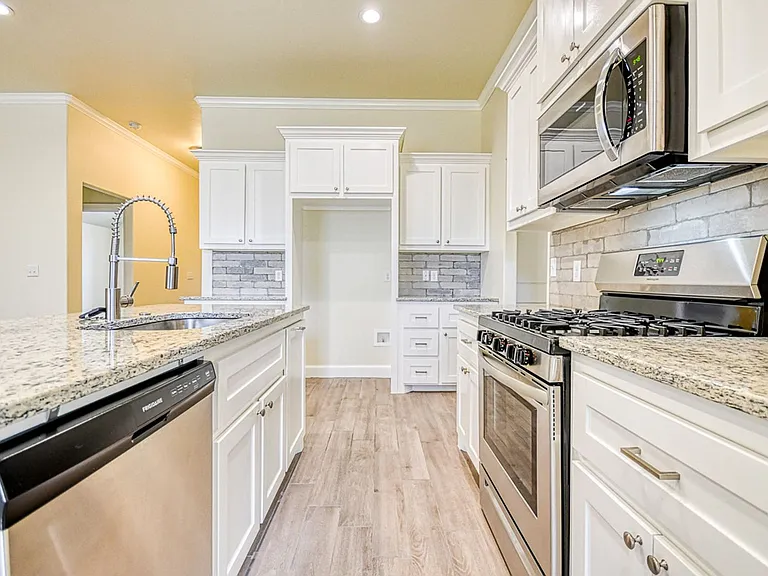 3100 Pebble Pond Dr — Photo 21