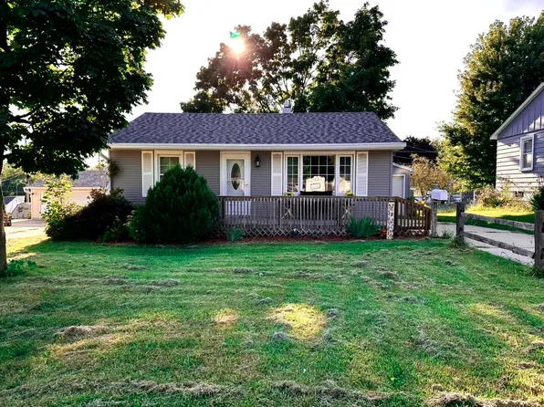 513 E 20th St S, Newton, IA 50208