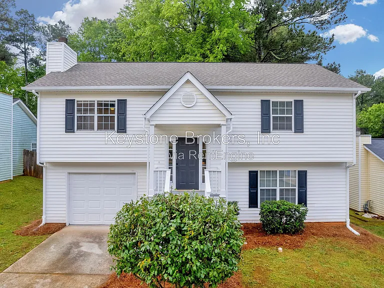 1645 Cobbs Creek Ln — Photo 1