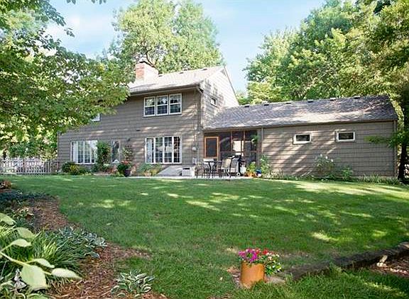 2nd image of 8509 Belleview Ave