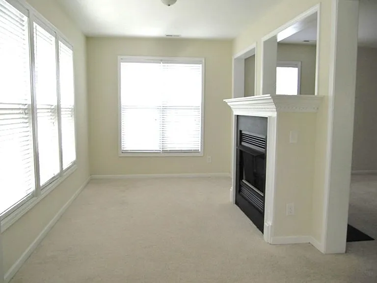 3160 Landing Falls Ln — Photo 12