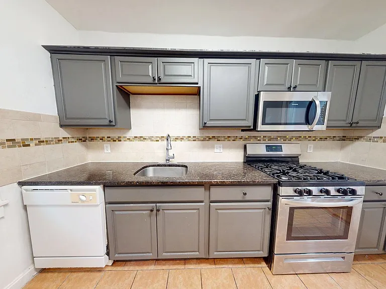 2666 N Moreland Blvd — Photo 8