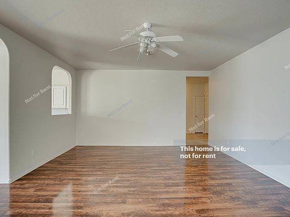 3rd image of 10653 E Balmoral Ave