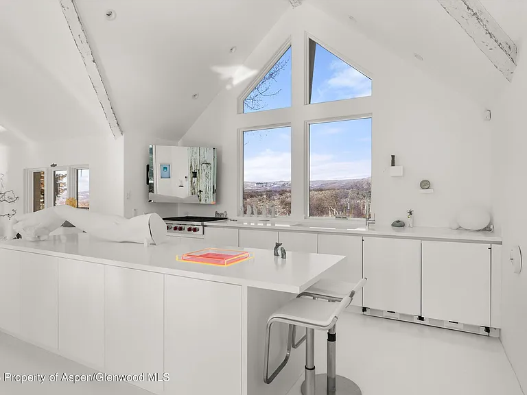 2103 Ten Peaks Mesa Rd — Photo 12