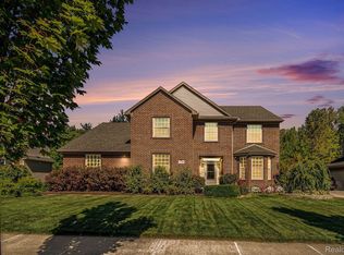 47288 Hidden Creek Ct, Canton, MI 48187