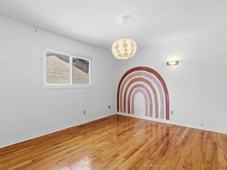 21 Kersey Cres — Photo 22