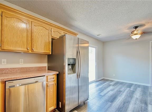 5th image of 514 SW 10th St