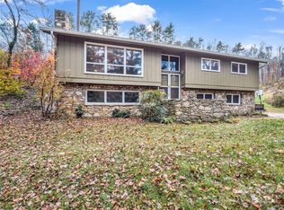 35 Fieldcrest Cir, Asheville, NC 28806