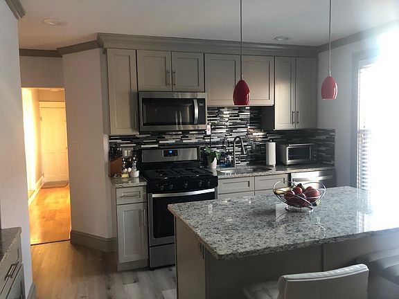 2nd image of 230 Campbell Ave #3