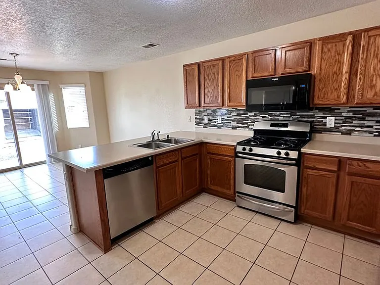 790 Purple Aster Ave SW — Photo 7