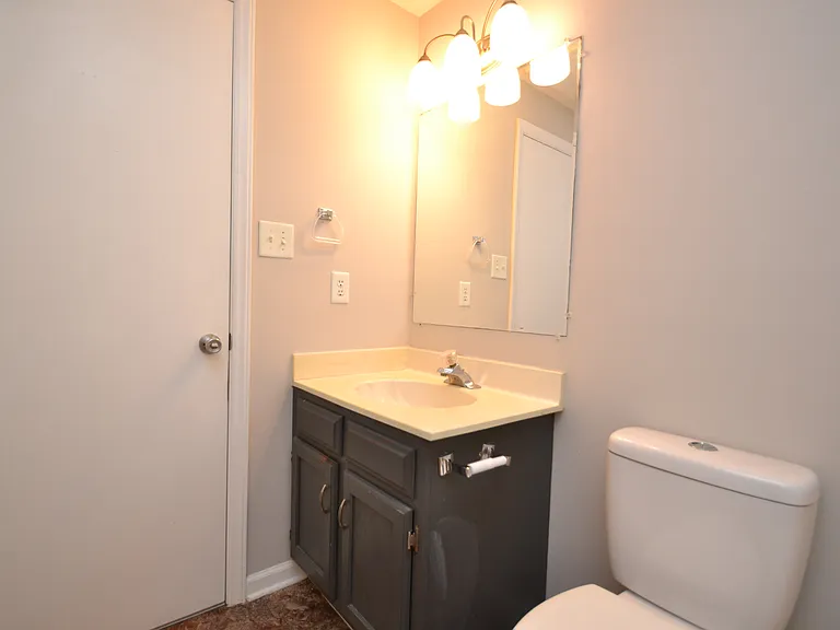 4326 Halliwell Dr — Photo 28