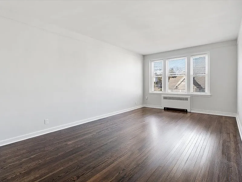 150 Terrace Avenue Apartments — Photo 1