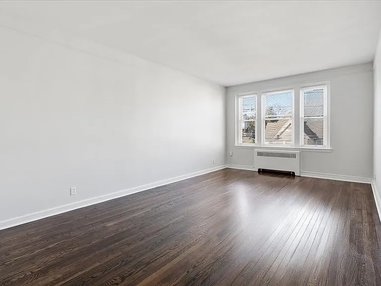 150 Terrace Avenue Apartments — Photo 1