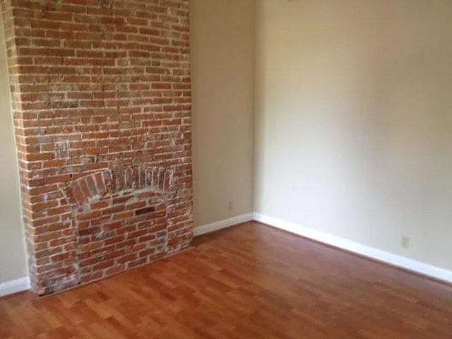 Building Photo - 2613 S 12th St #1