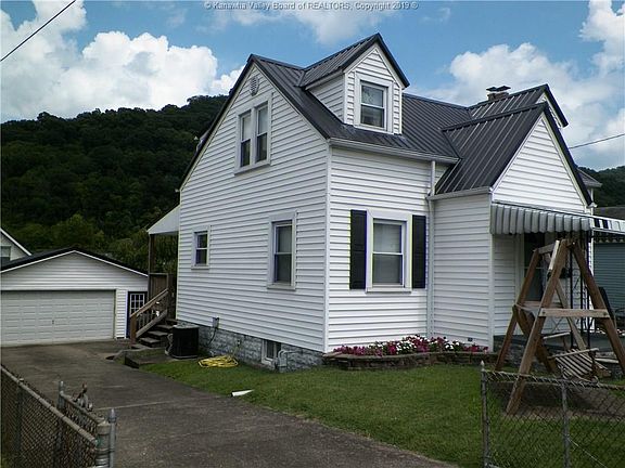 2nd image of 130 W Riverview Dr