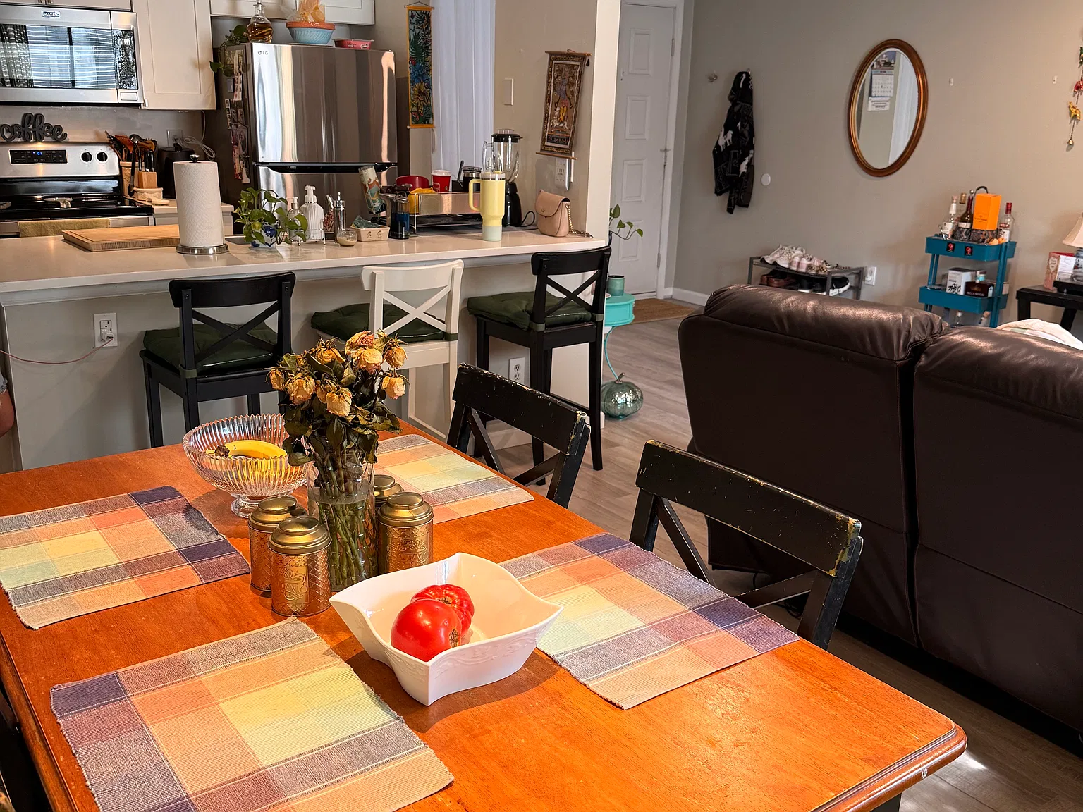 2 bed, $2,298 — Photo 2