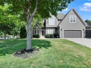 15701 Mohawk St, Overland Park, KS 66224