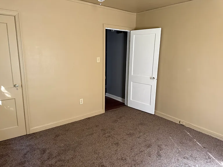 1642 Alta Vista Ave — Photo 10