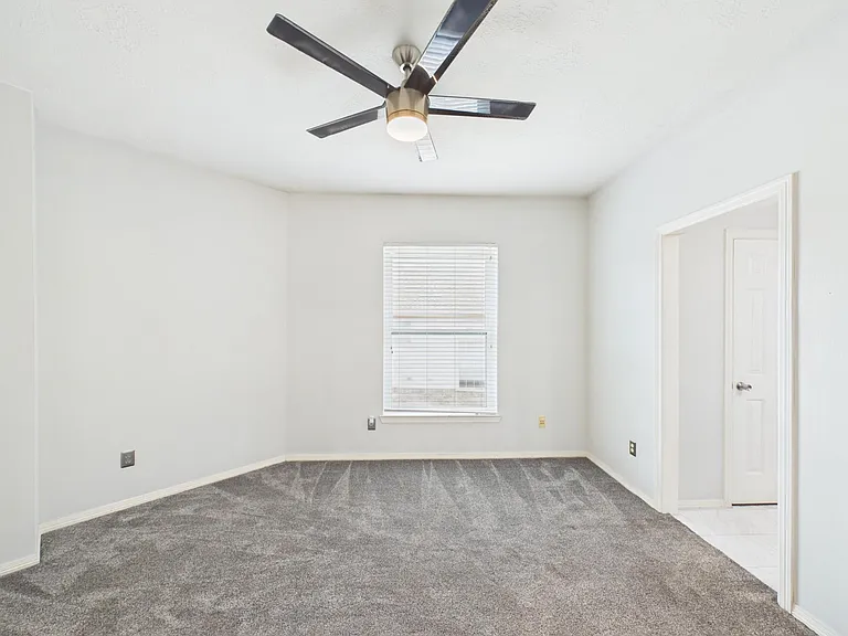 6206 Canyon Run Ct — Photo 33