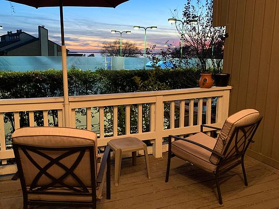 2nd image of 554 Yacht Club Dr