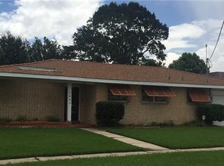 1453 Lakeshore Dr, Metairie, LA 70005