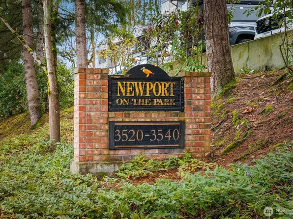 3520 Lake Washington Boulevard SE #105, Bellevue, WA 98006