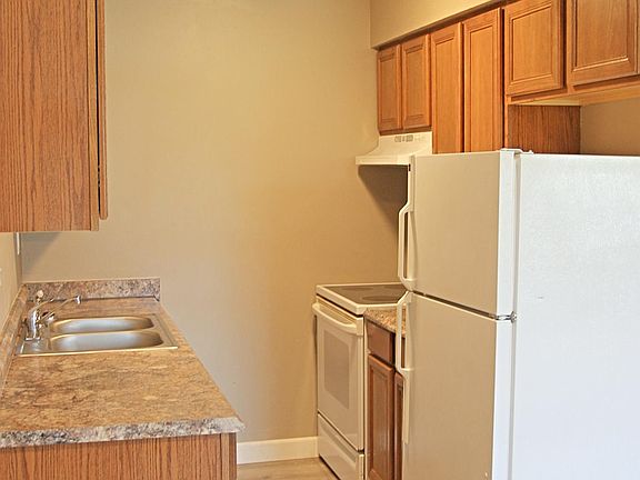 3rd image of 414 Maryville Hwy #2