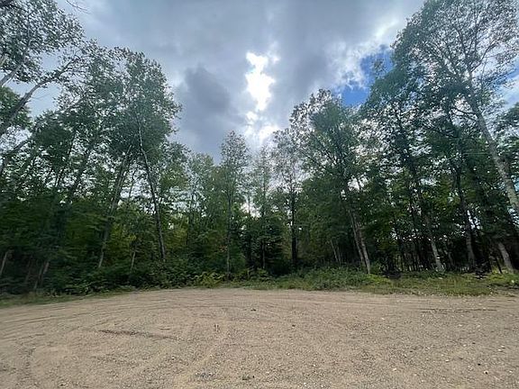 5th image of 0 Levi Ln
