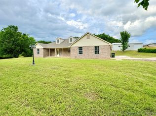 9051 Sahoma Lake Rd, Sapulpa, OK 74066