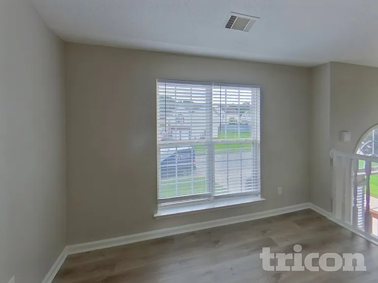 5741 Amerson Ln — Photo 4