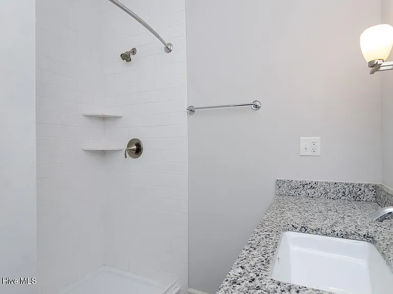 914 Bonham Ave #B — Photo 19