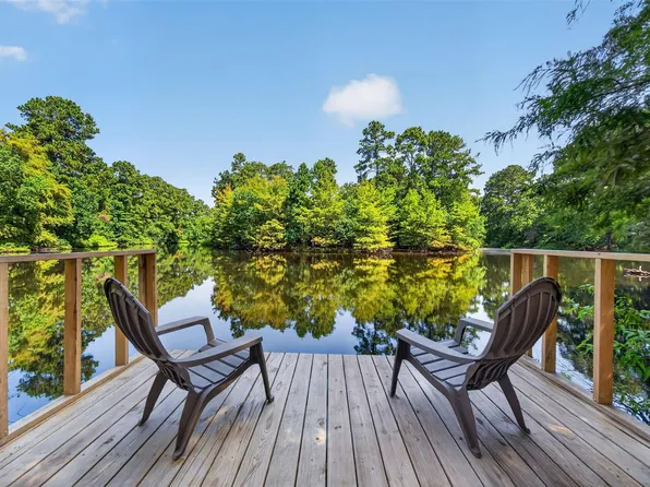 18234 Atkinson Ln, Conroe, TX 77384