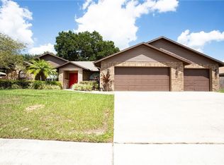 1626 Featherband Dr, Valrico, FL 33594
