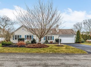 70 Schooner Ln, Barnstable, MA 02630