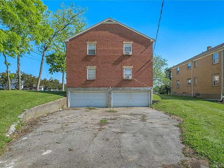 1588 Glenbeck Ave #A — Photo 12