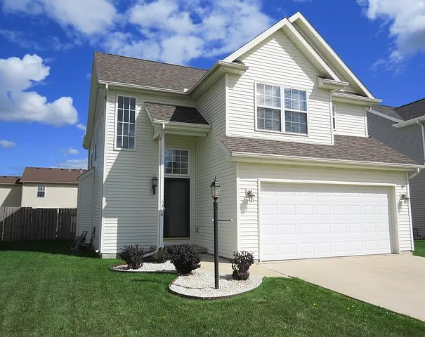1310 W Ridge Ln photo 1