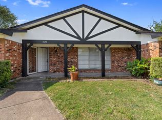 1020 Hillcrest Dr, Desoto, TX 75115