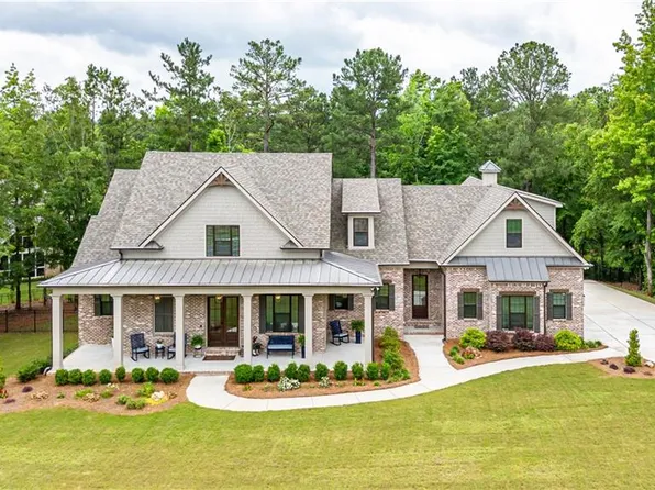 302 Tuxedo Cir, Forsyth, GA 31029