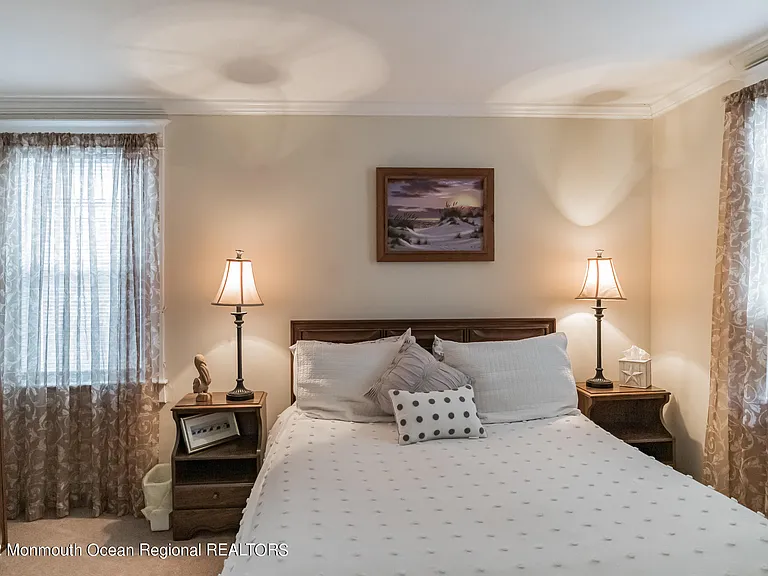 51 Seadrift Ave — Photo 20