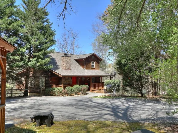 2009 Windsong Way, Sevierville, TN 37876