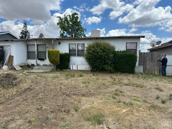 3009 Shelly Ln, Bakersfield, CA 93306