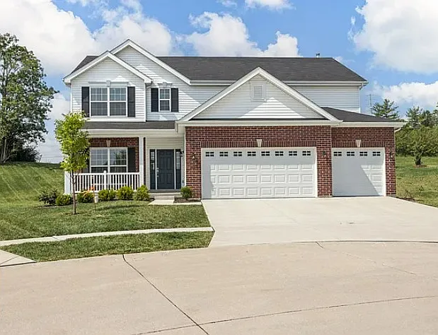 1024 Miremont Dr — Photo 2