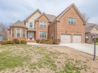 6847 Neville Dr, Ooltewah, TN 37363