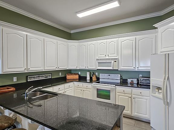 5th image of 6122 Bay Village Dr #302