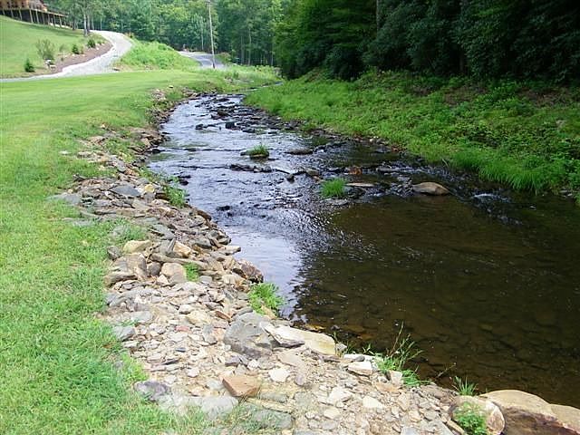 2nd image of 2266 Chestnut Mountain Rd