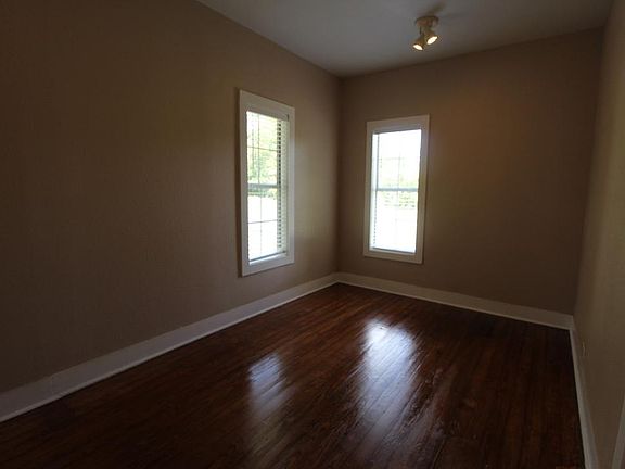 Back bedroom
