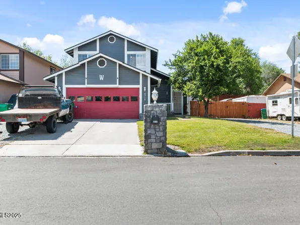 6715 Canoe Hill Dr, Sparks, NV 89436