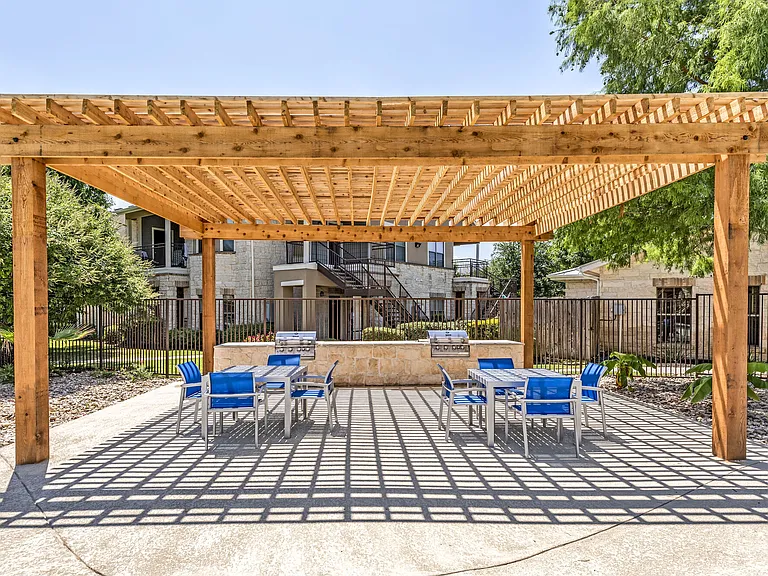 The Park on Forum — Photo 1
