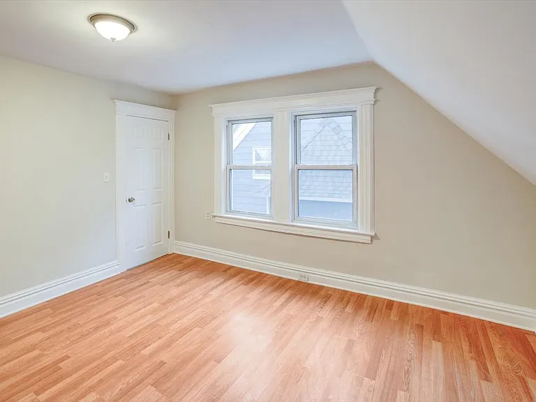 163 Greenwood Ave — Photo 35